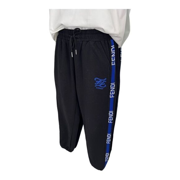 FASHION And Stylish Two Pieces Pants And โ T-Shirt. SizeโS - Picture 5 of 8